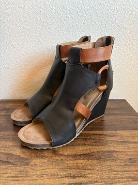 Diba True Night Out Leather Wedge Sandals